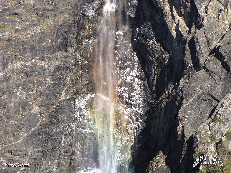 02 Arcobaleno alle Cascate del Serio.jpg